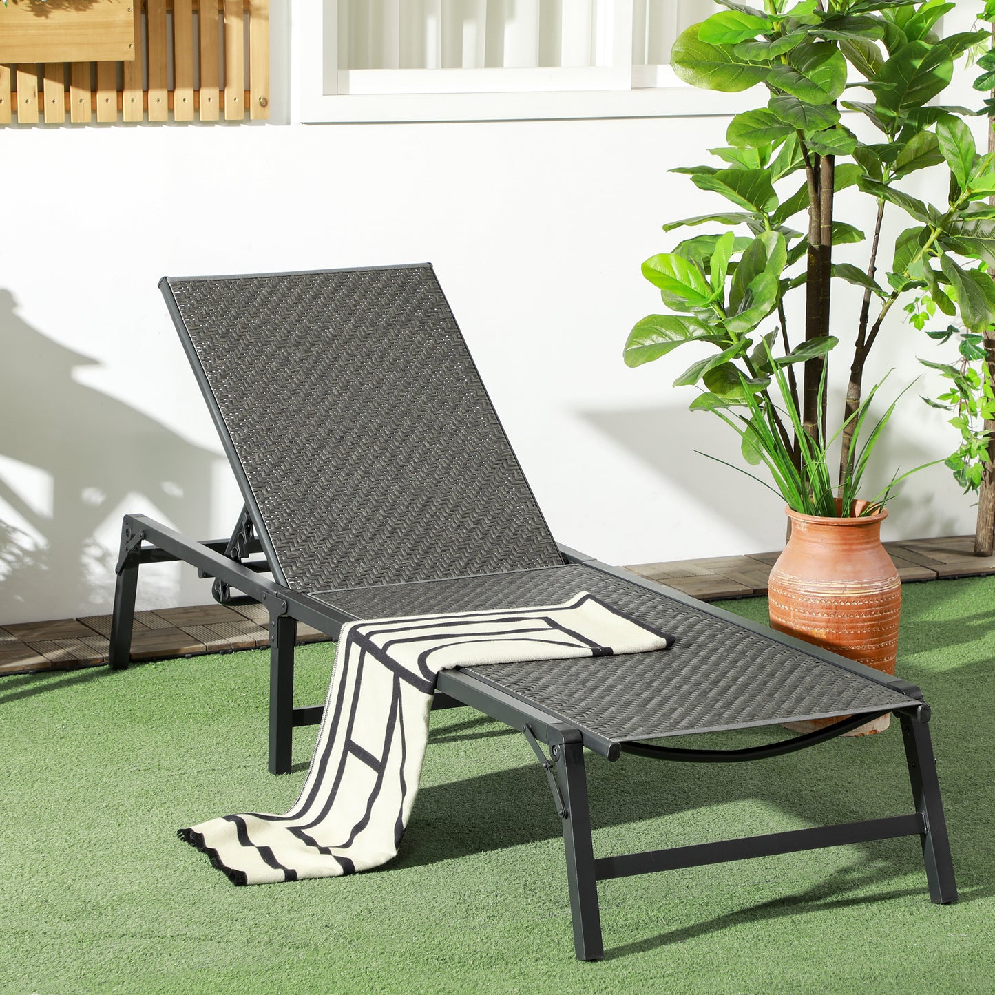 Outsunny Rattan Sun Lounger, Foldable with 5-Level Adjustable Backrest, Recliner Chair, Grey